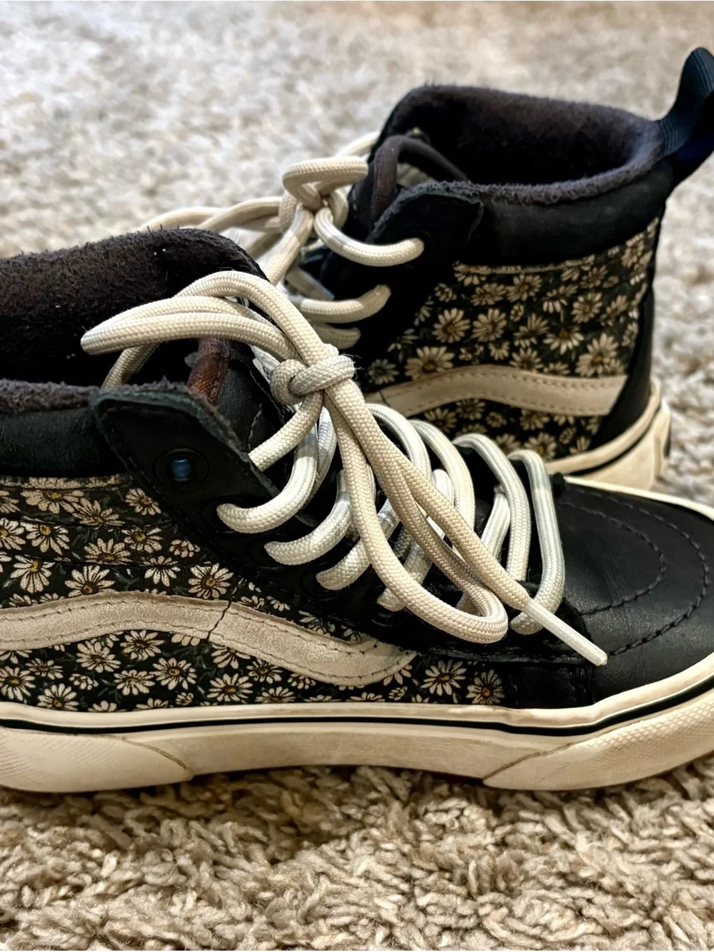 Vans MTE Kids Black & White Floral High-Top Kids Sneakers